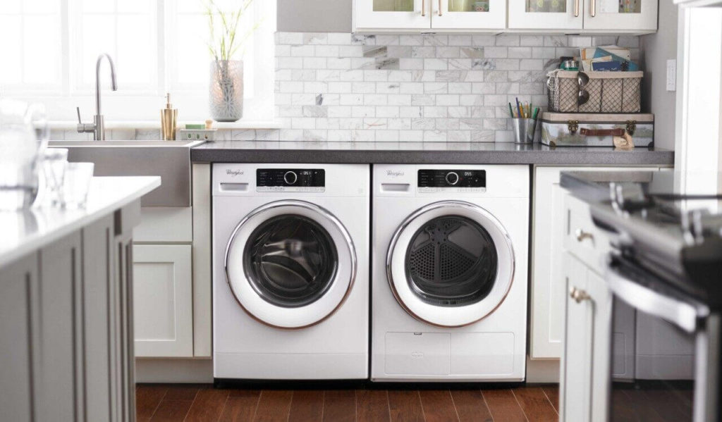 Is A Washer-Dryer Combo The Solution To Tiny House Laundry? - The